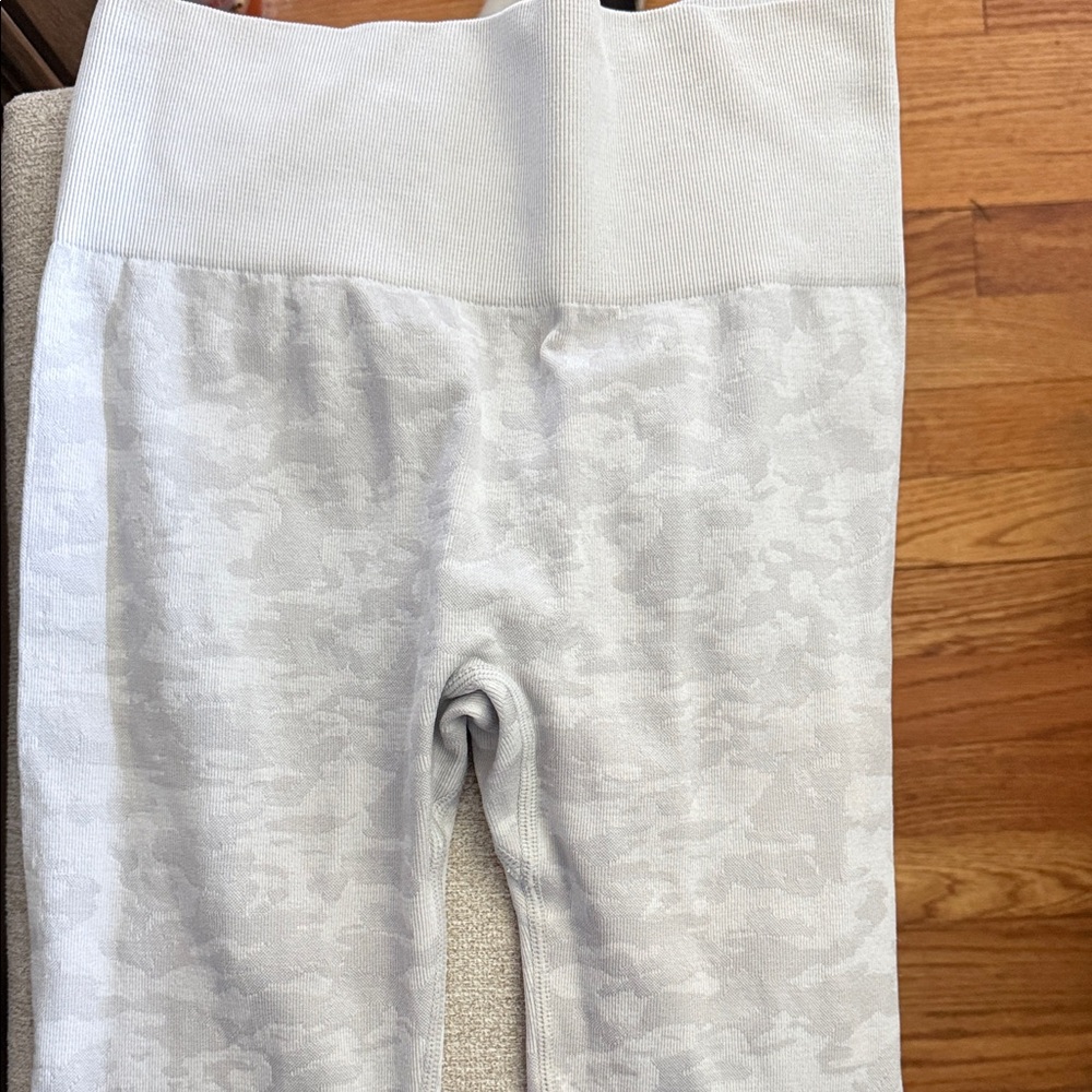 Women’s Gray Camouflage Leggings